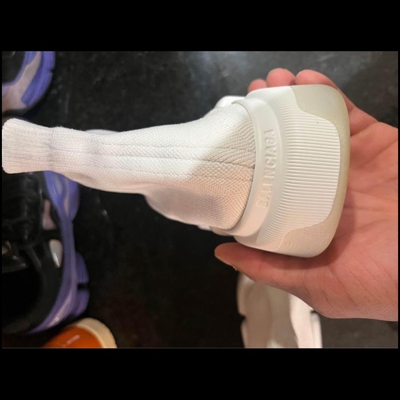 I have 3 different colors in them if interested text my number 3146967932 - Picture 2 of 2